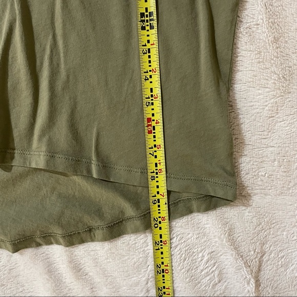 Alice + Olivia Green Top / Size M - Picture 7 of 7